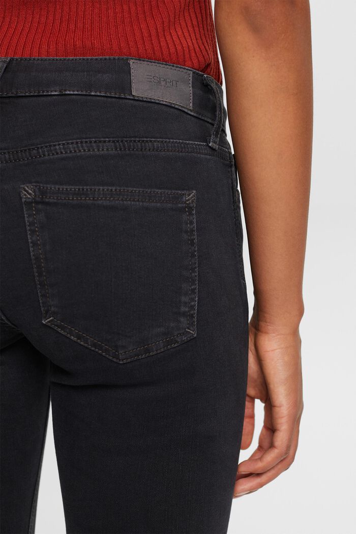 Recyklováno: Skinny džíny se středně vysokým pasem, BLACK DARK WASHED, detail image number 4