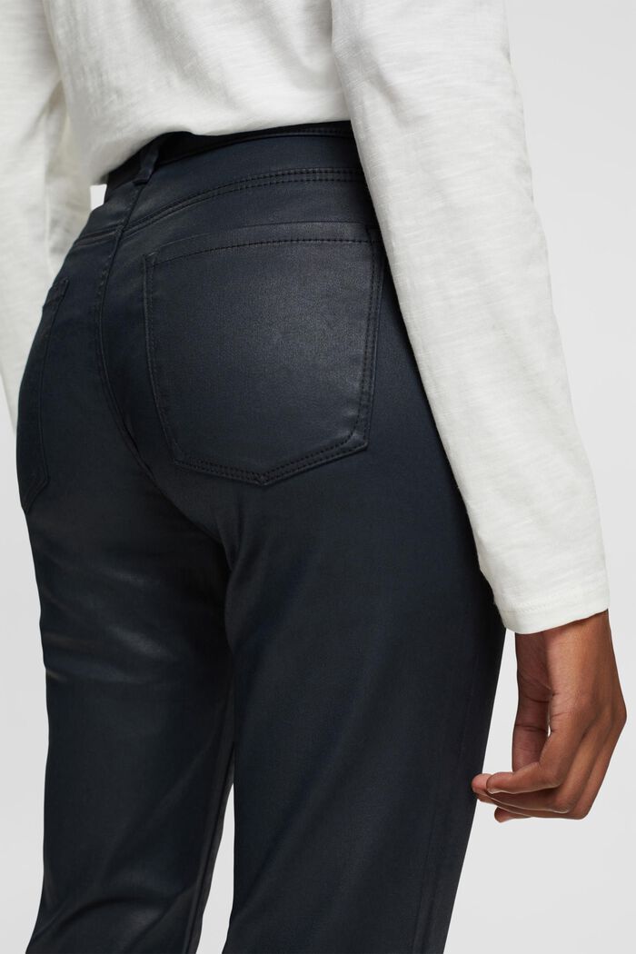 Kalhoty v úzkém střihu s vysokým pasem, z imitace kůže, BLACK, detail image number 0