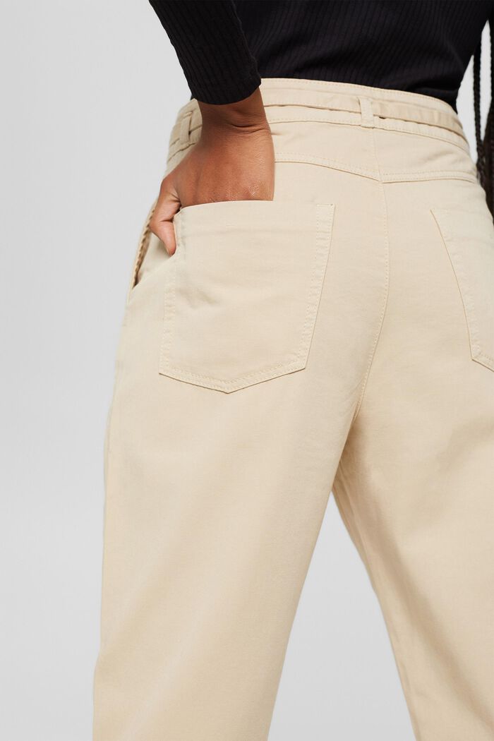 Kalhoty se sklady v pase s opaskem, z bavlny pima, BEIGE, detail image number 5