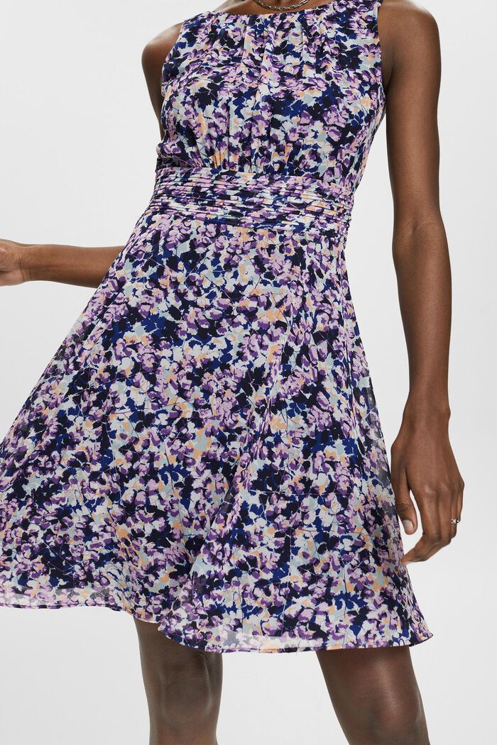 Z recyklovaného materiálu: šifonové šaty s nařaseným pasem, NAVY BLUE, detail image number 2