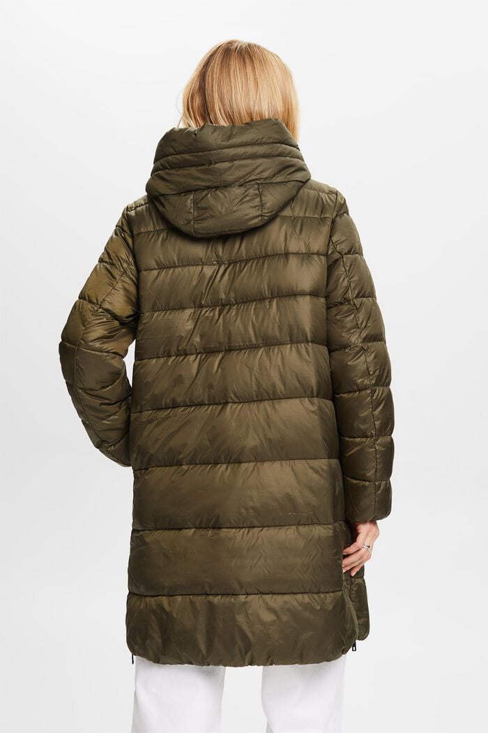 Z recyklovaného materiálu: péřový kabát s kapucí, DARK KHAKI, detail image number 3
