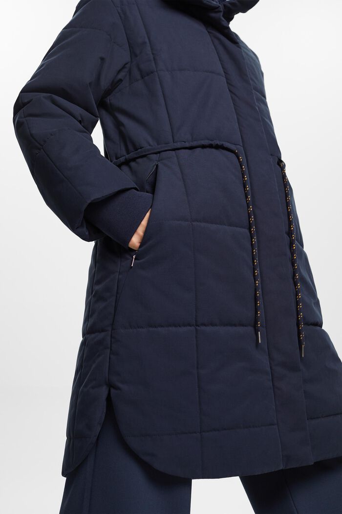 Recyklováno: prošívaný kabát s flísovou podšívkou, NAVY, detail image number 0