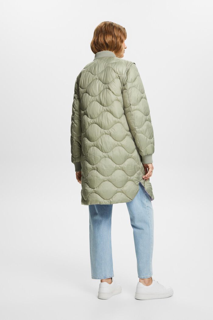 Z recyklovaného materiálu: prošívaný kabát s možností přeměny na vestu, DUSTY GREEN, detail image number 4