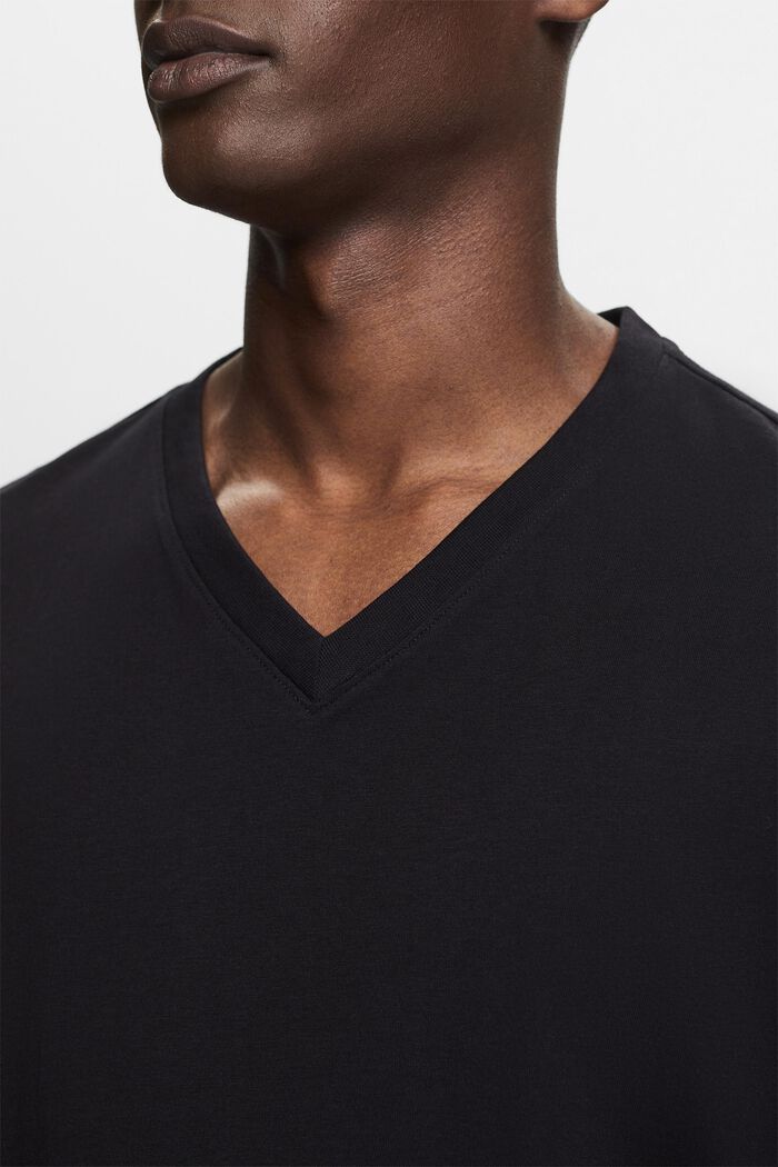 Tričko z bio bavlny, se špičatým výstřihem, BLACK, detail image number 3