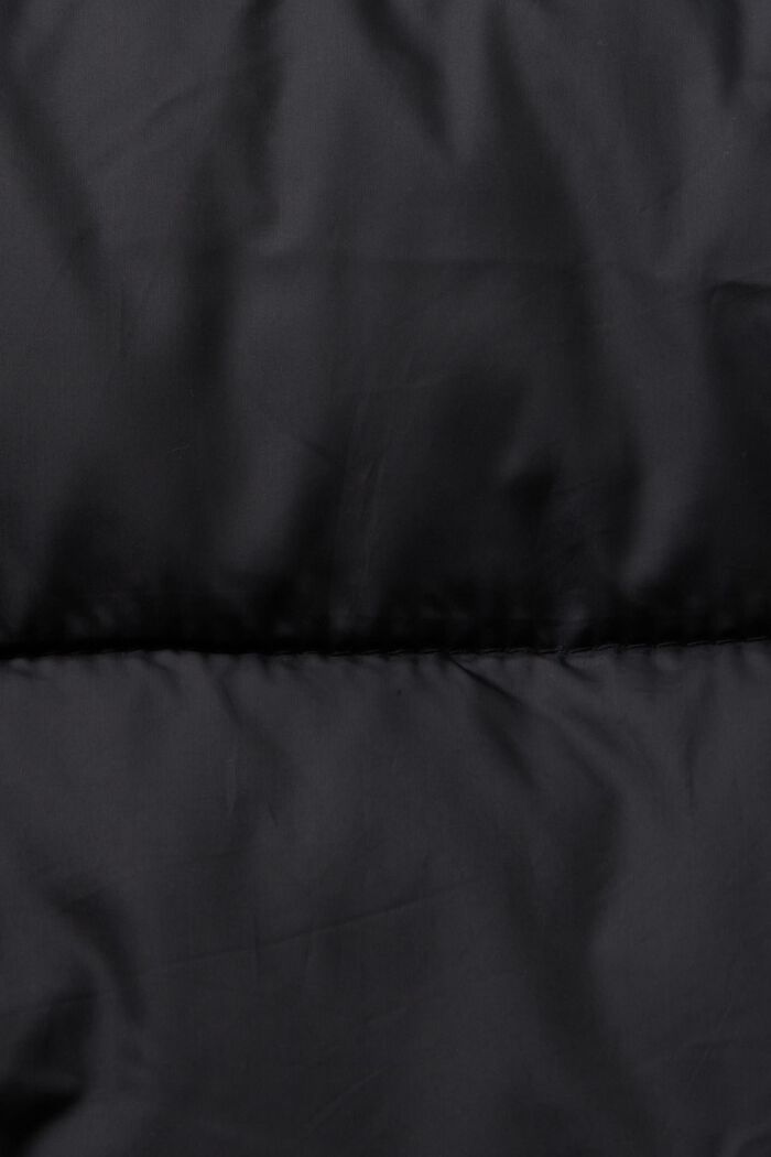 Z recyklovaného materiálu: péřový kabát s kapucí, BLACK, detail image number 5