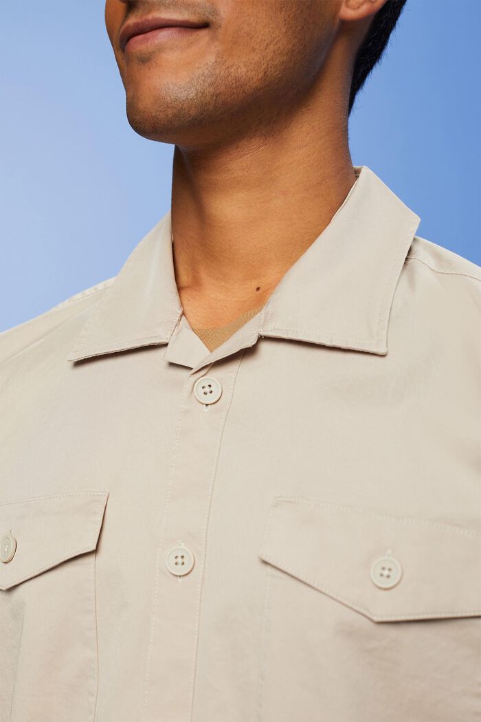 Bavlněná košile s dvěma náprsními kapsami, LIGHT TAUPE, detail image number 2