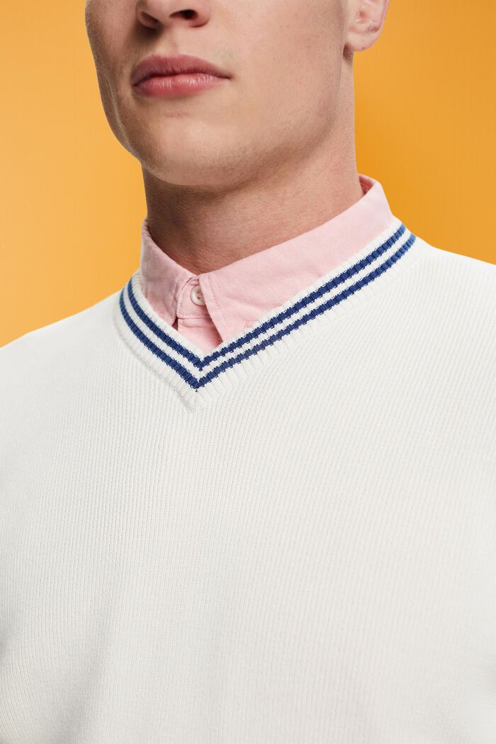 Bavlněný pulovr, špičatý výstřih, udržitelná bavlna, OFF WHITE, detail image number 2