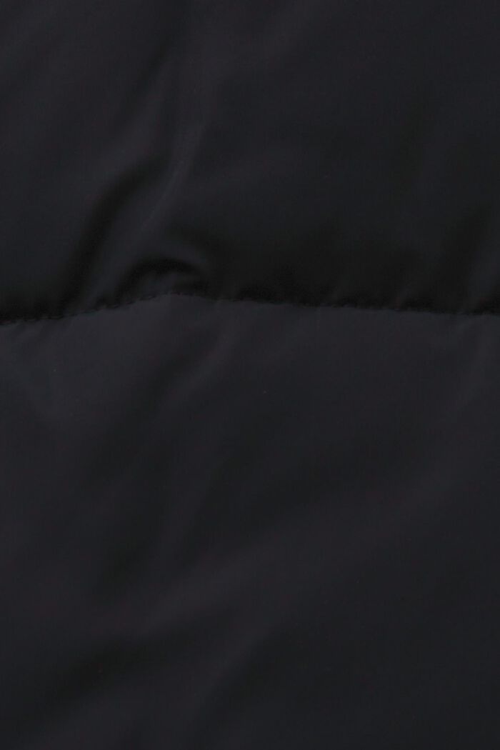 Z recyklovaného materiálu: dlouhá péřová vesta, BLACK, detail image number 6