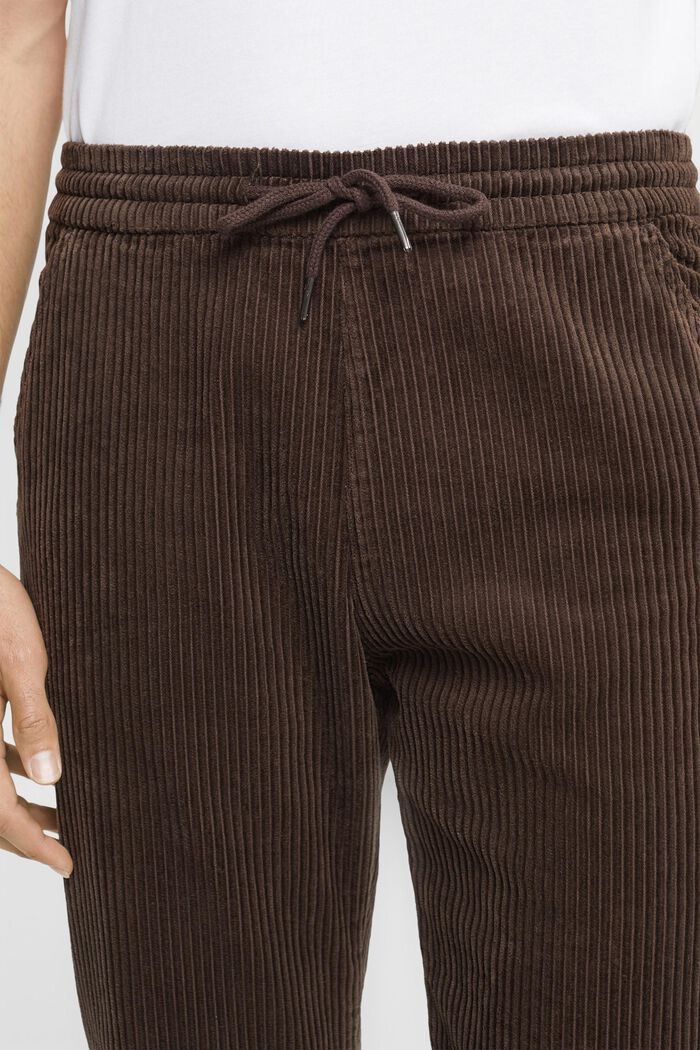Manšestrové kalhoty v jogger stylu, DARK BROWN, detail image number 0
