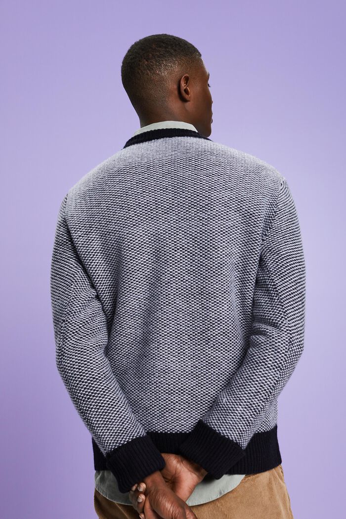 Strukturovaný pulovr s kulatým výstřihem, z vlny, BLACK, detail image number 2