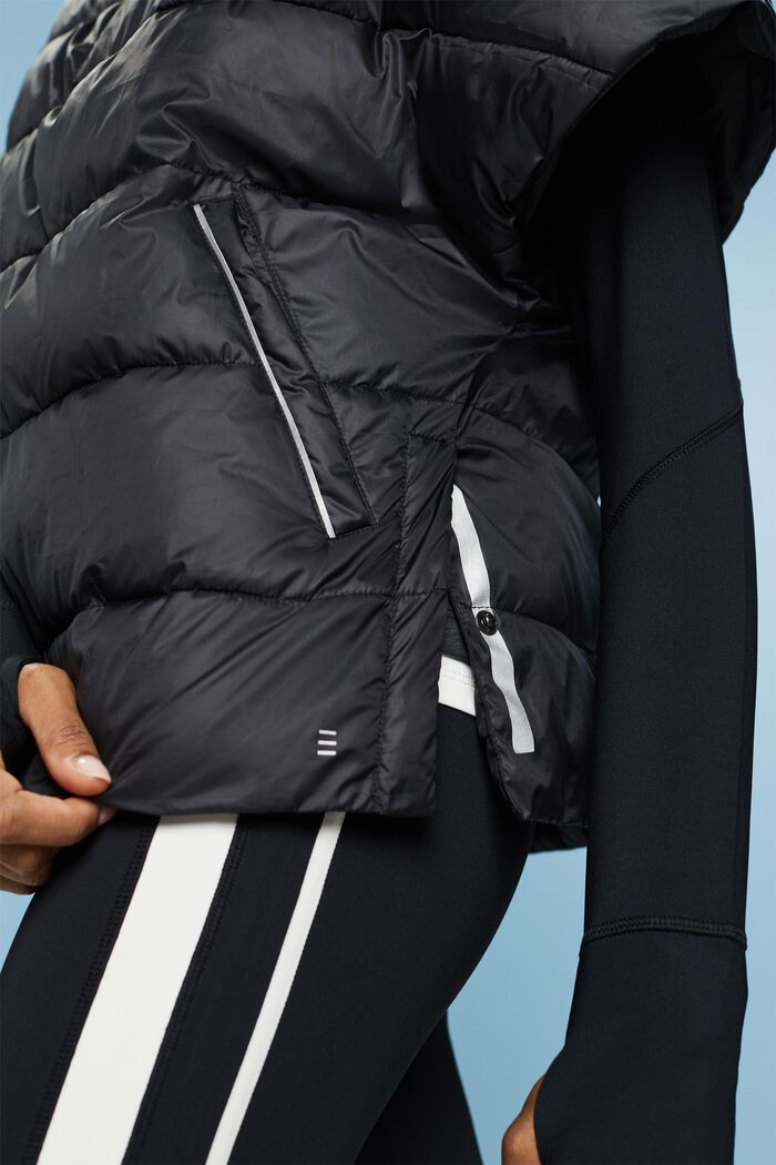 Sportovní zateplená vesta s kapucí, BLACK, detail image number 1