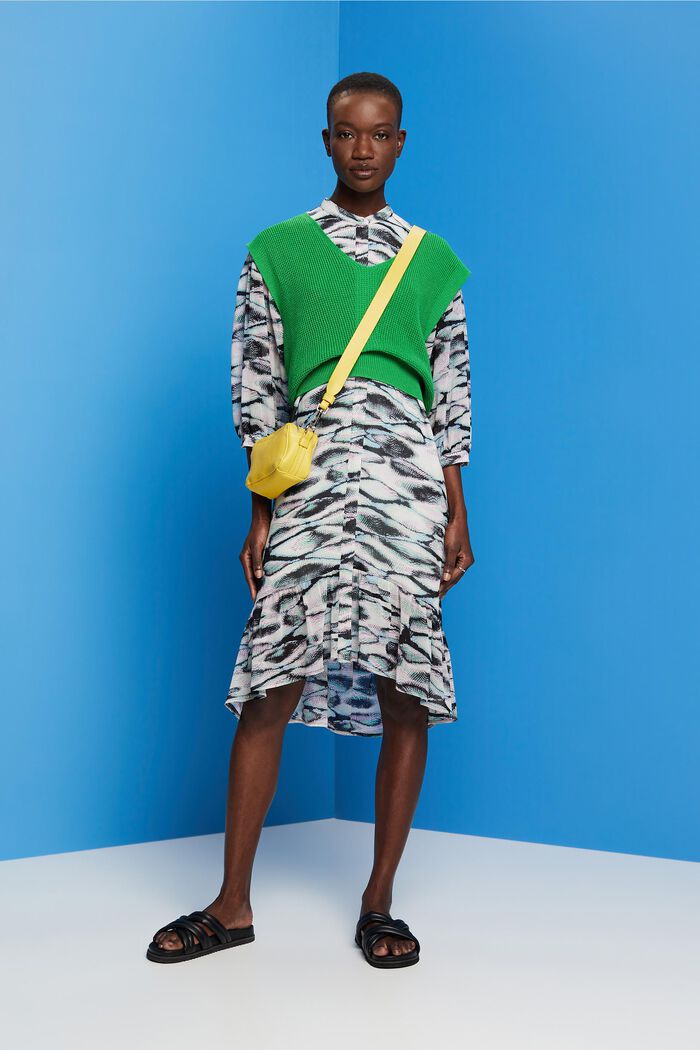 Z recyklovaného materiálu: šifonové midi šaty, EMERALD GREEN, detail image number 1