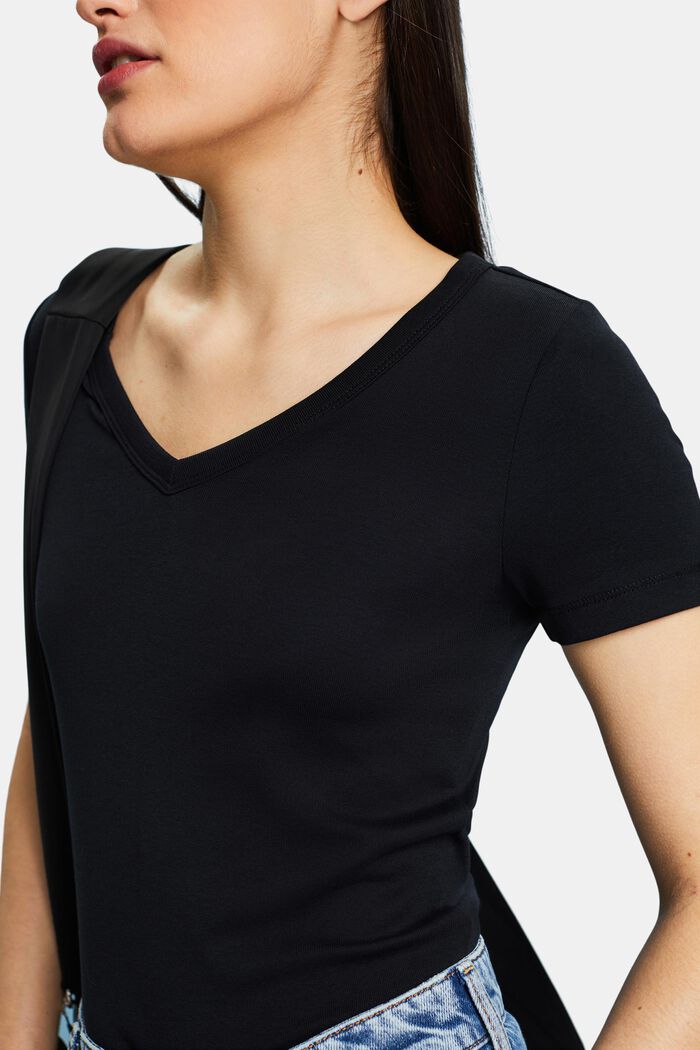 Bavlněné tričko se špičatým výstřihem, BLACK, detail image number 3