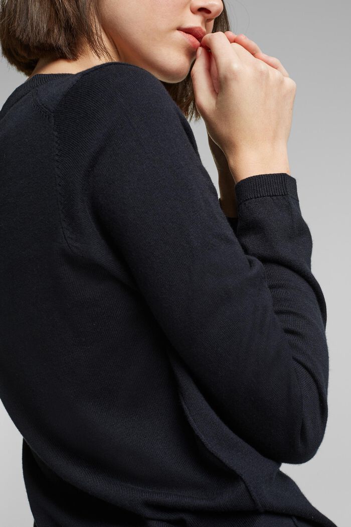 Basic pulovr ze směsi s bio bavlnou, BLACK, detail image number 0