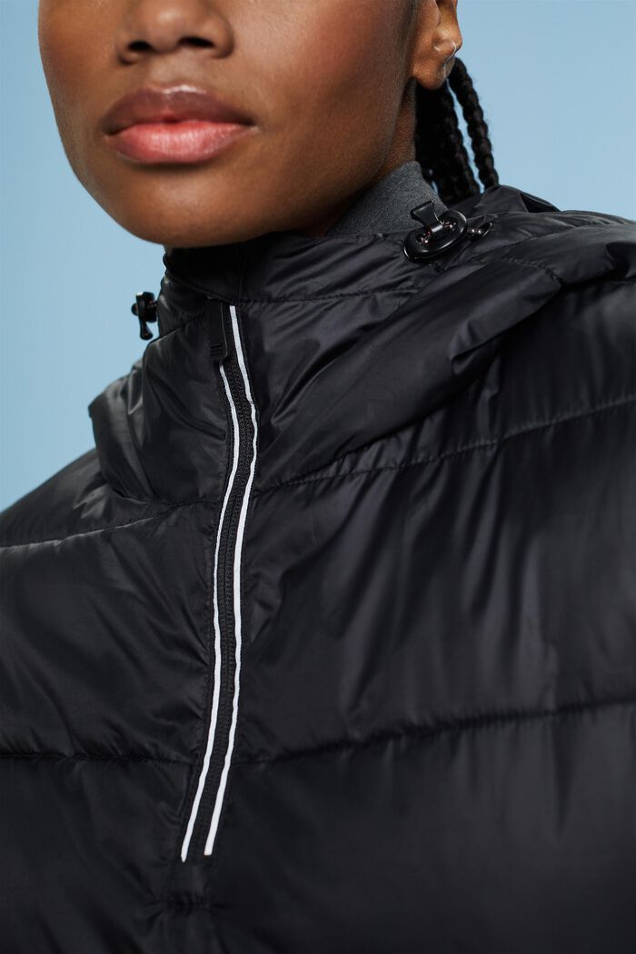 Sportovní zateplená vesta s kapucí, BLACK, detail image number 4
