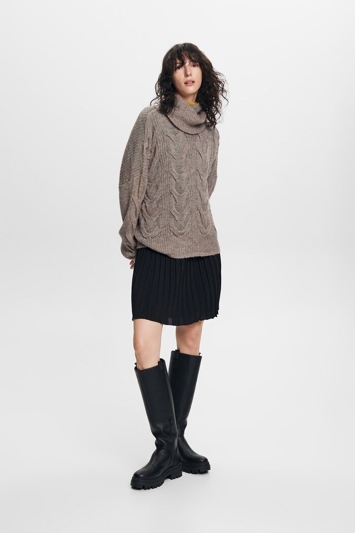 Pletený pulovr s copánkovým vzorem a s nízkým rolákem, BROWN GREY, detail image number 0