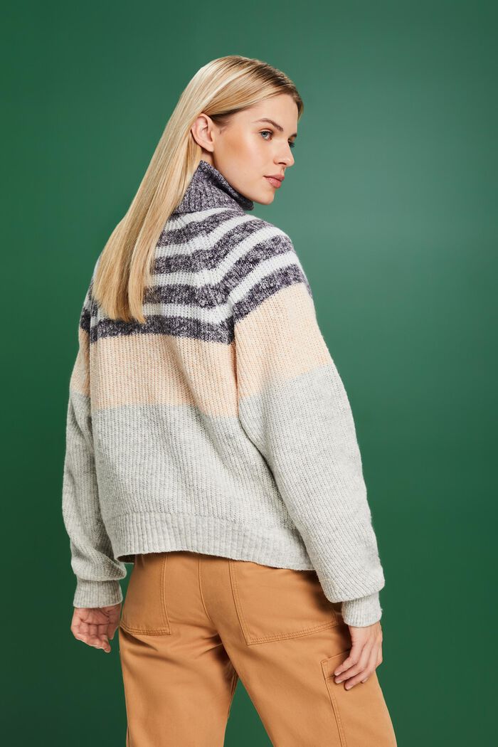 Pruhovaný pulovr z žebrové pleteniny, s nízkým rolákem, LIGHT GREY, detail image number 3