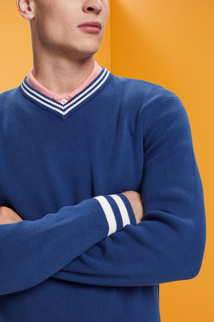 Bavlněný pulovr, špičatý výstřih, udržitelná bavlna, BLUE, detail image number 2