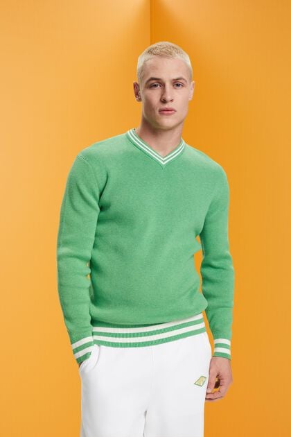 Bavlněný pulovr, špičatý výstřih, udržitelná bavlna