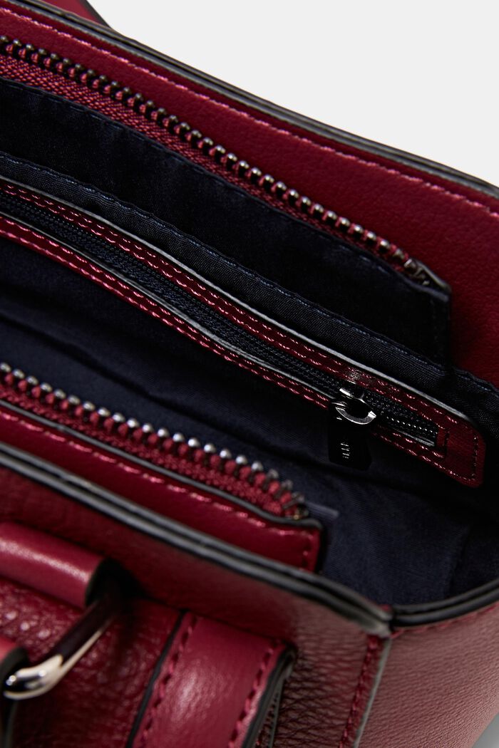 Středně velká kabelka se vzhledem kůže, GARNET RED, detail image number 3