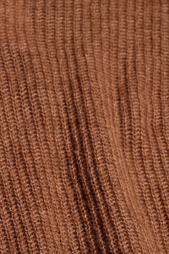 S alpakou: pulovr se špičatým výstřihem, CARAMEL, detail image number 1